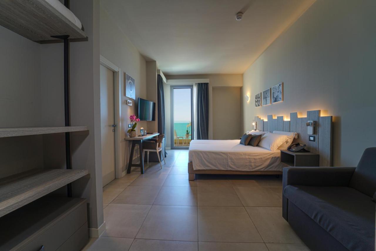Hotel Nautilus Family 4*